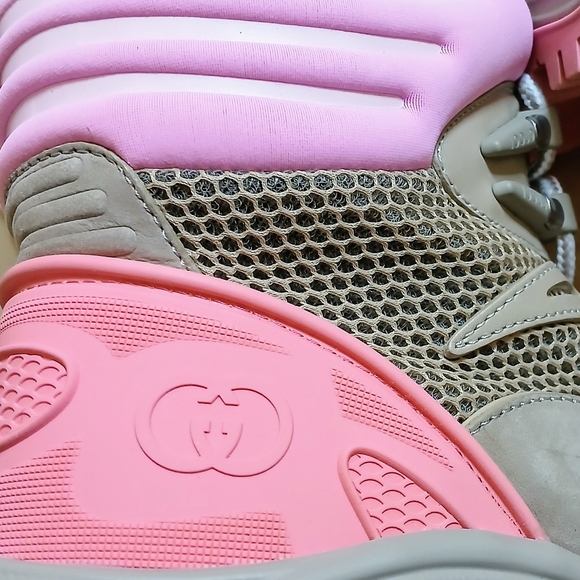 New. Gucci lace up booties - Picture 8 of 12